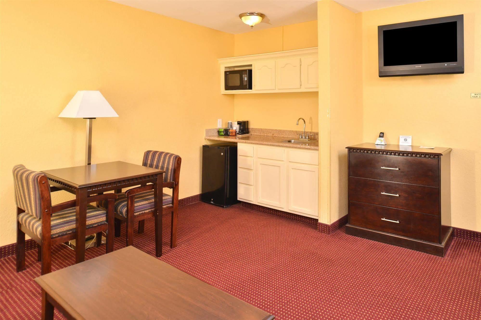 Americas Best Value Inn Winnsboro, La Екстер'єр фото